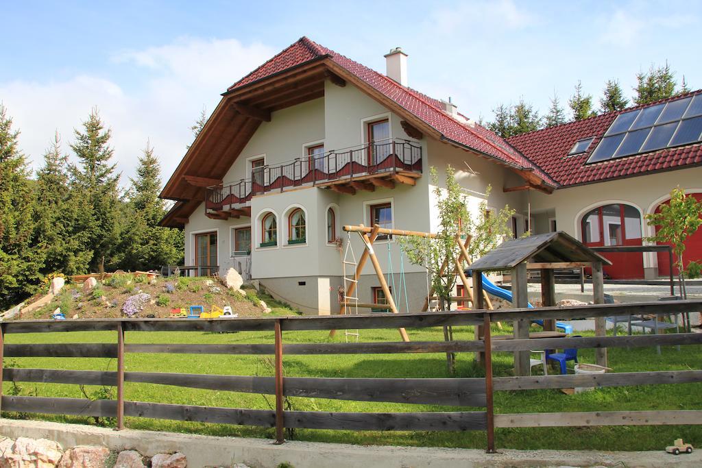 Haus Sylvia Apartment Мариапфар Екстериор снимка