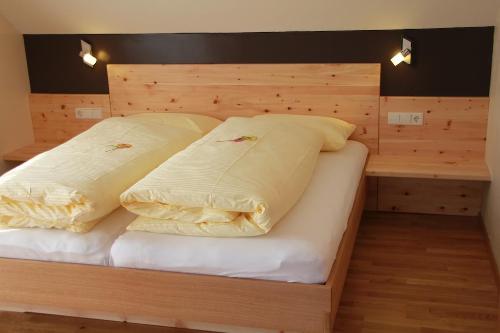 Haus Sylvia Apartment Мариапфар Стая снимка