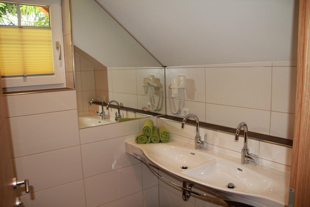 Haus Sylvia Apartment Мариапфар Стая снимка