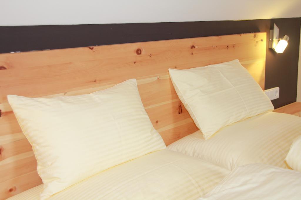 Haus Sylvia Apartment Мариапфар Стая снимка